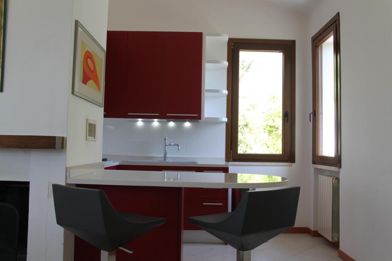 Villino Con Piscina Βίλα Τέρνι Εξωτερικό φωτογραφία